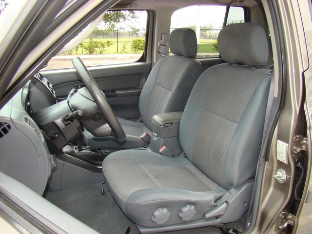 Nissan Xterra 2004 photo 2