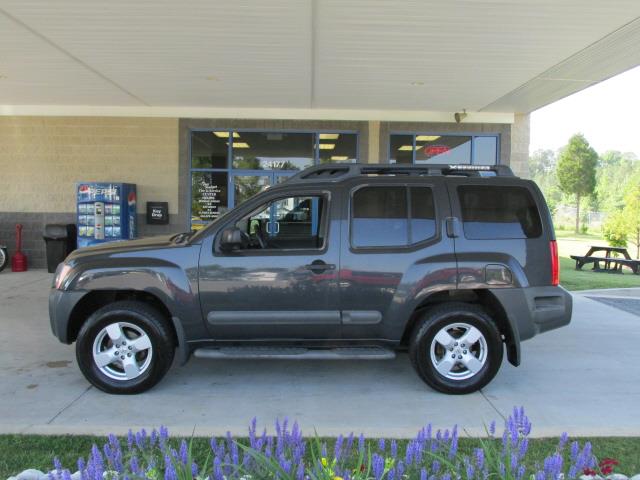 Nissan Xterra SE SUV