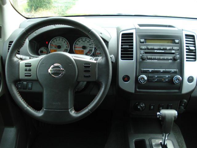 Nissan Xterra 2012 photo 3