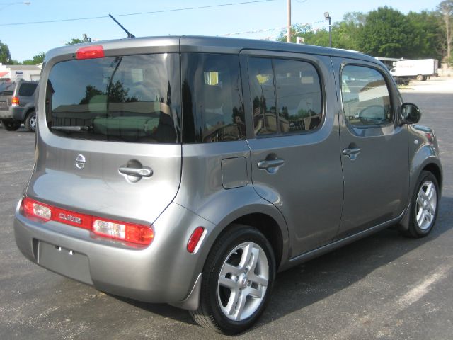 Nissan cube 2009 photo 11