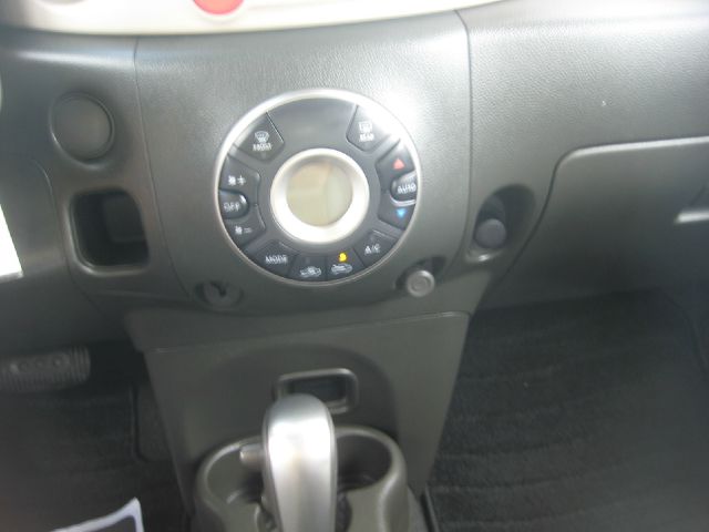 Nissan cube 2009 photo 16