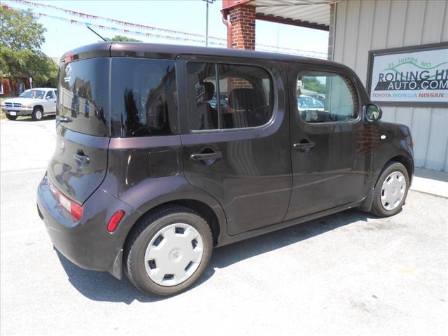 Nissan cube E43 SUV