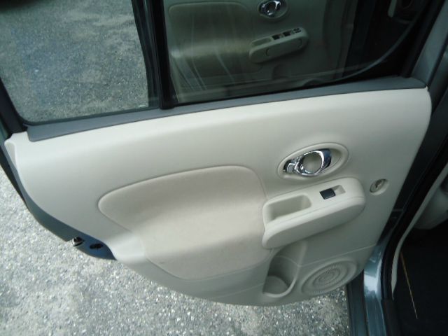 Nissan cube 2009 photo 11