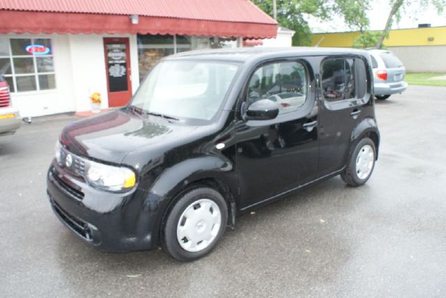 Nissan cube E43 SUV