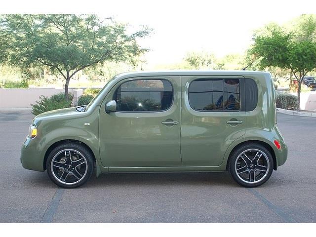 Nissan cube E43 SUV