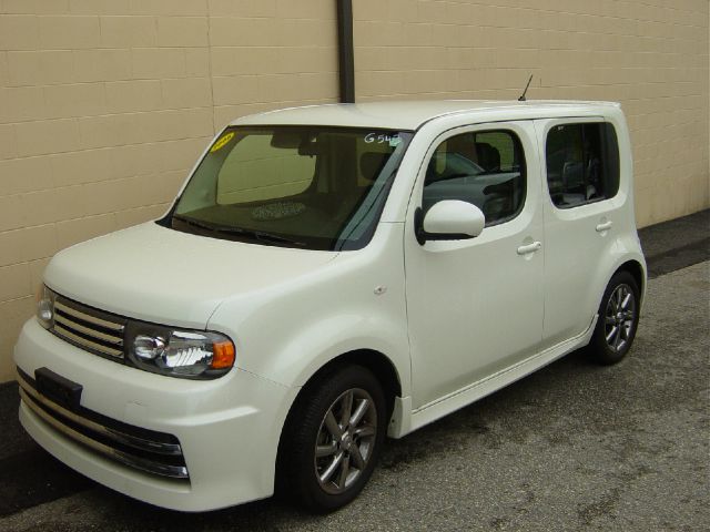 Nissan cube 4dr 1500 SLT SUV SUV