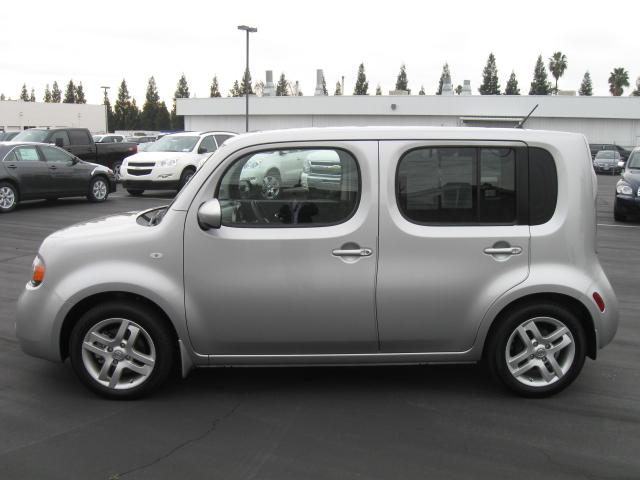 Nissan cube 2009 photo 2