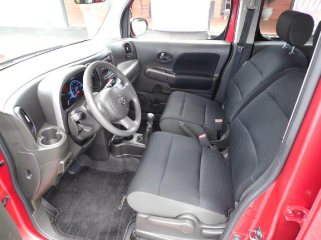 Nissan cube 2010 photo 2