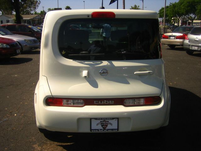 Nissan cube 2010 photo 3