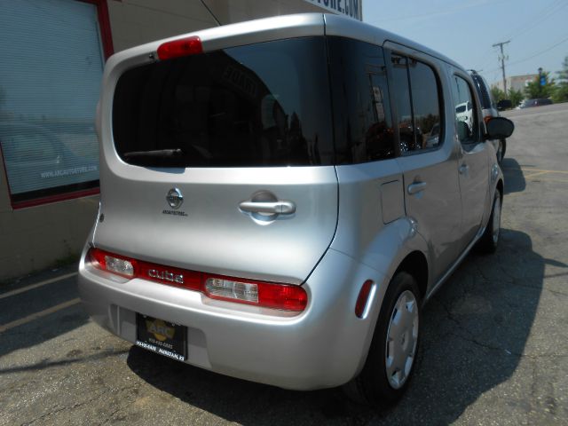 Nissan cube 2010 photo 1