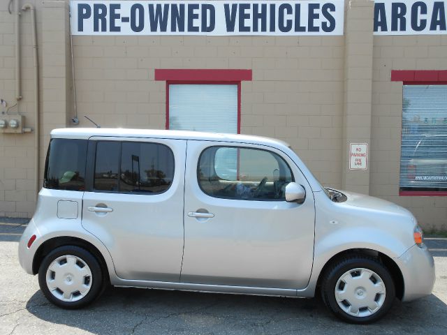 Nissan cube 2010 photo 2