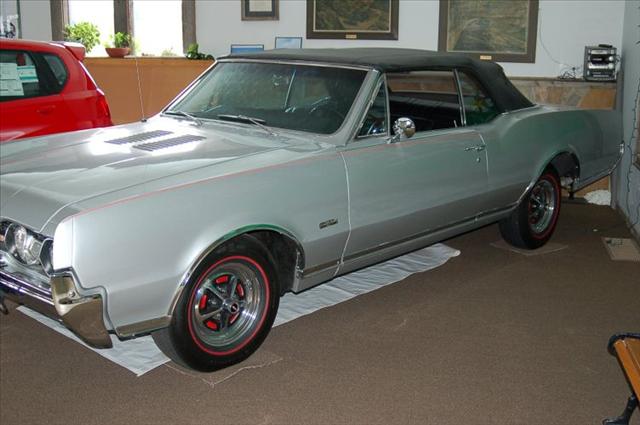 Oldsmobile 442 1967 photo 4