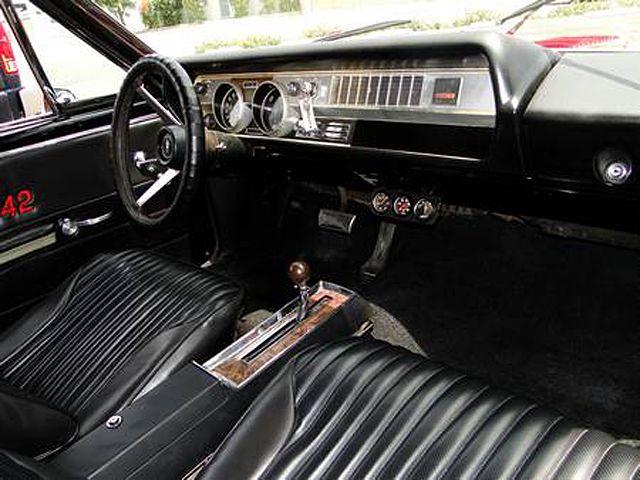 Oldsmobile 442 1967 photo 3