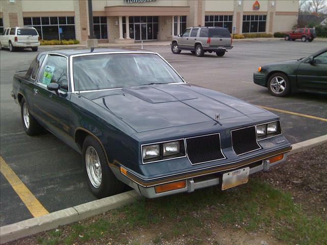 Oldsmobile 442 1986 photo 1