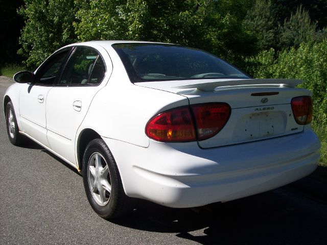 Oldsmobile Alero 1999 photo 4