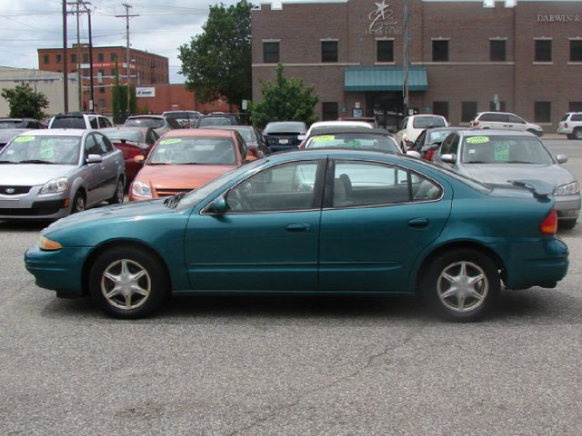 Oldsmobile Alero 1999 photo 4