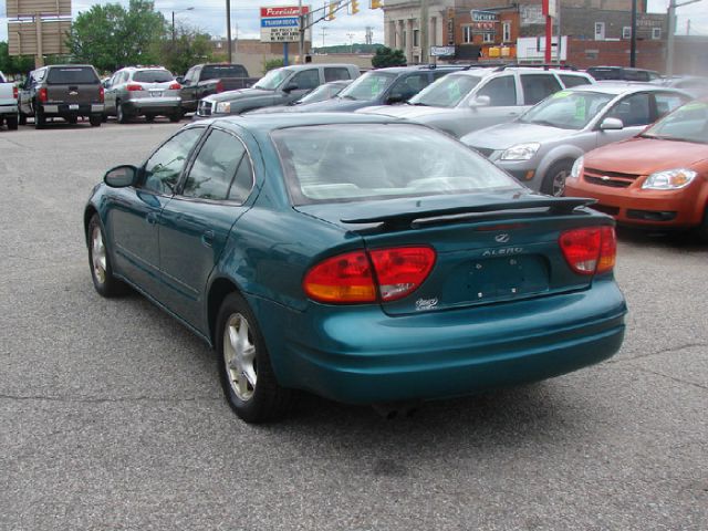 Oldsmobile Alero 1999 photo 6