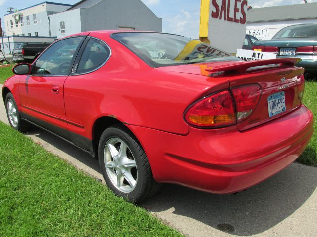 Oldsmobile Alero 1999 photo 1