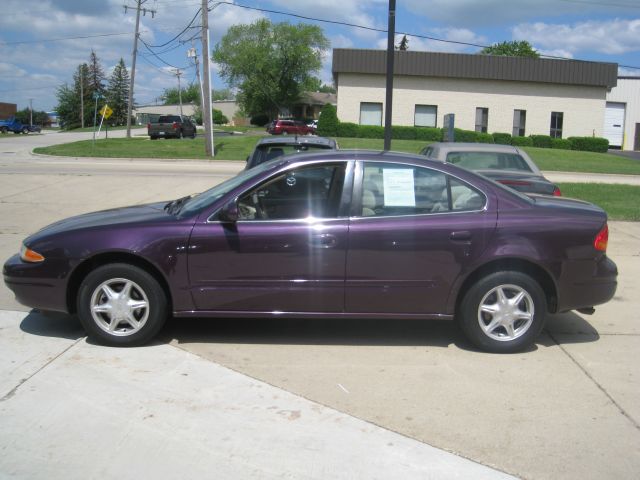 Oldsmobile Alero 1999 photo 1