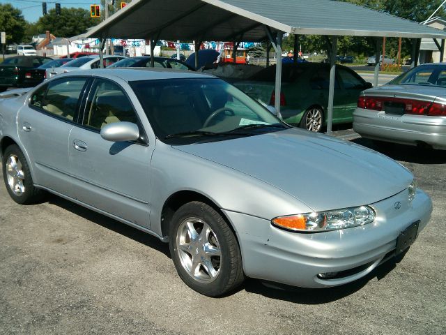 Oldsmobile Alero 1999 photo 1