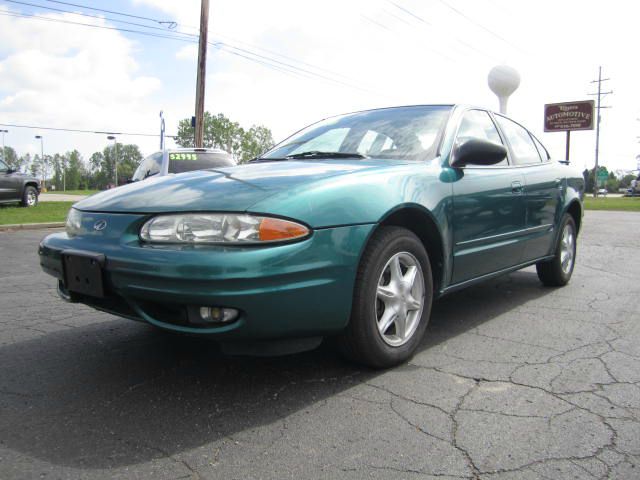 Oldsmobile Alero 1999 photo 2