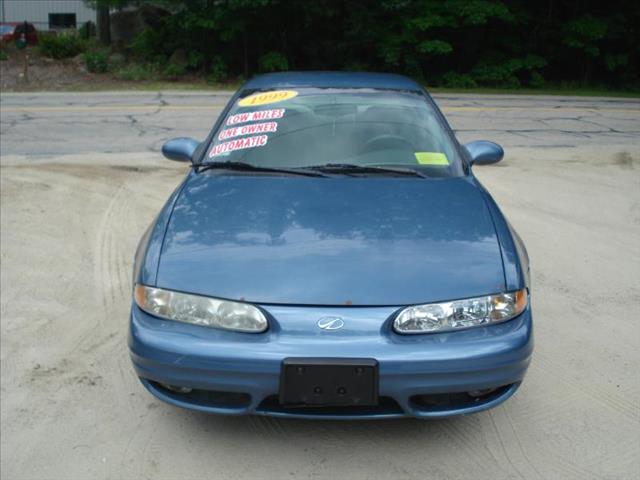 Oldsmobile Alero 1999 photo 1