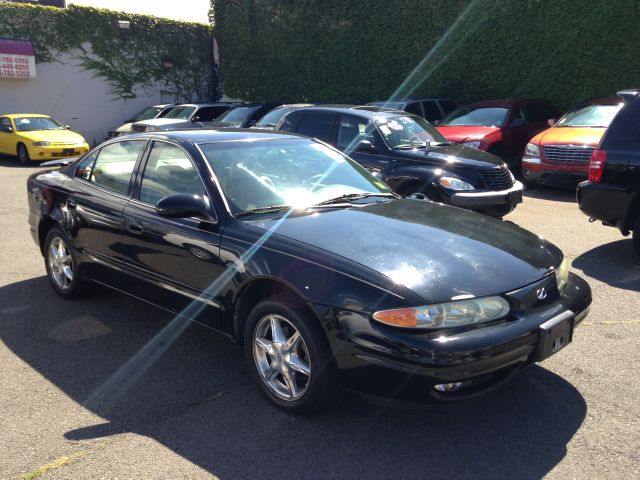 Oldsmobile Alero 1999 photo 1