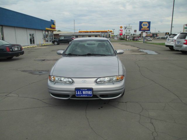 Oldsmobile Alero 1999 photo 1