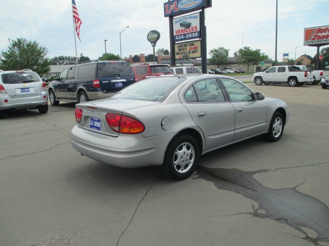 Oldsmobile Alero 1999 photo 4