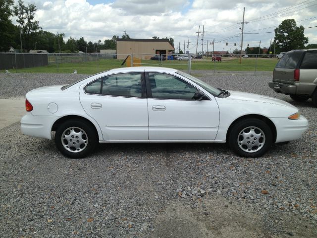 Oldsmobile Alero 1999 photo 3