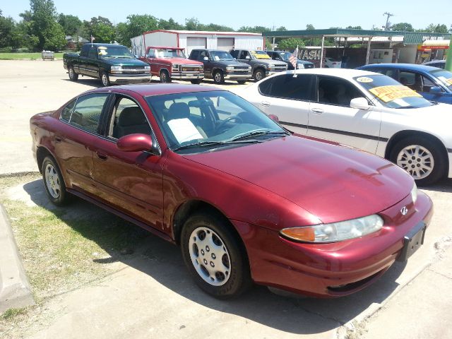 Oldsmobile Alero 2000 photo 3