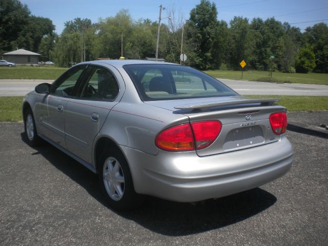 Oldsmobile Alero 2000 photo 3