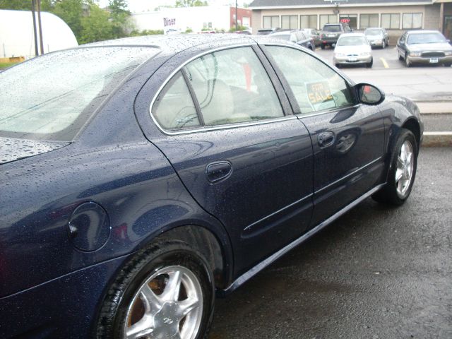 Oldsmobile Alero 2000 photo 2