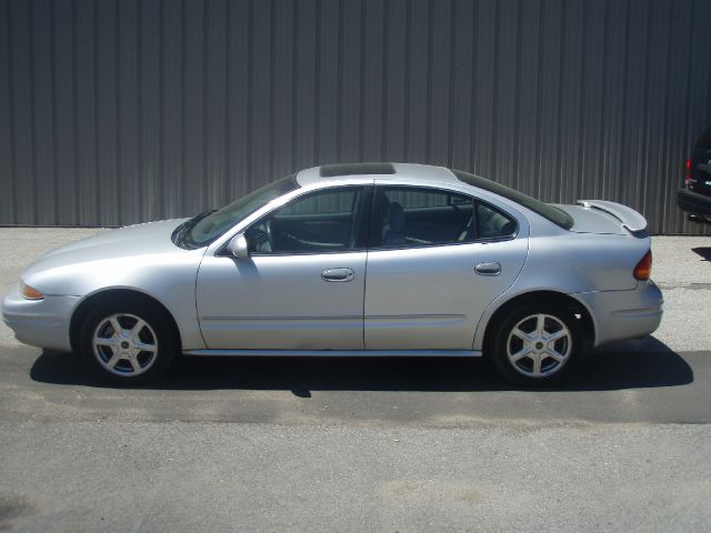 Oldsmobile Alero 2001 photo 1