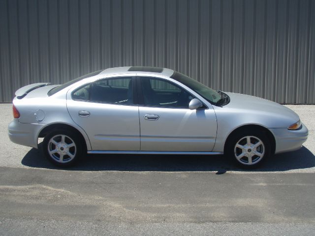 Oldsmobile Alero 2001 photo 3