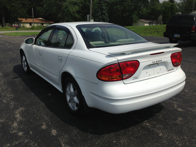 Oldsmobile Alero 2001 photo 1