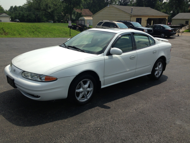 Oldsmobile Alero 2001 photo 4