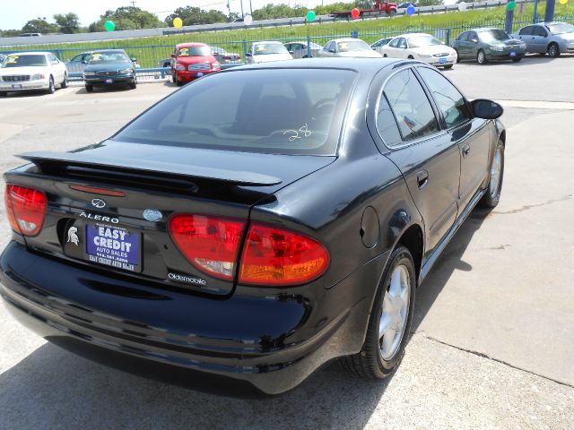 Oldsmobile Alero 2001 photo 1