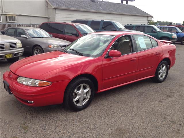 Oldsmobile Alero 2001 photo 2