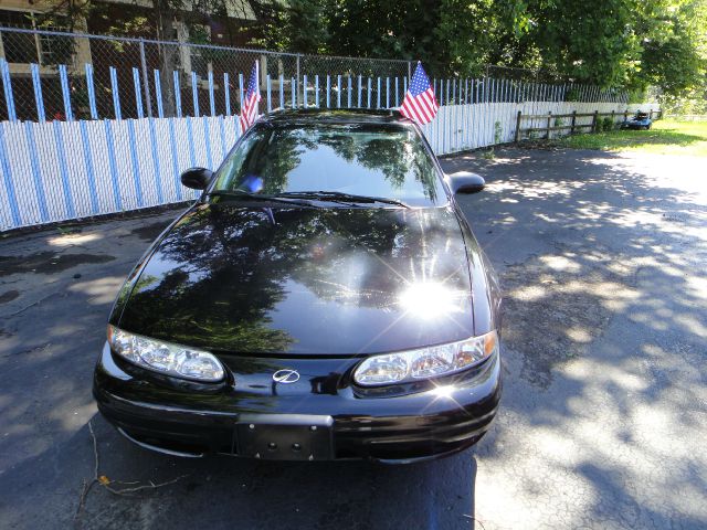 Oldsmobile Alero 2001 photo 1