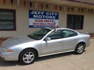 Oldsmobile Alero 2001 photo 2