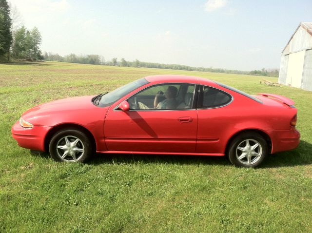 Oldsmobile Alero 2001 photo 1