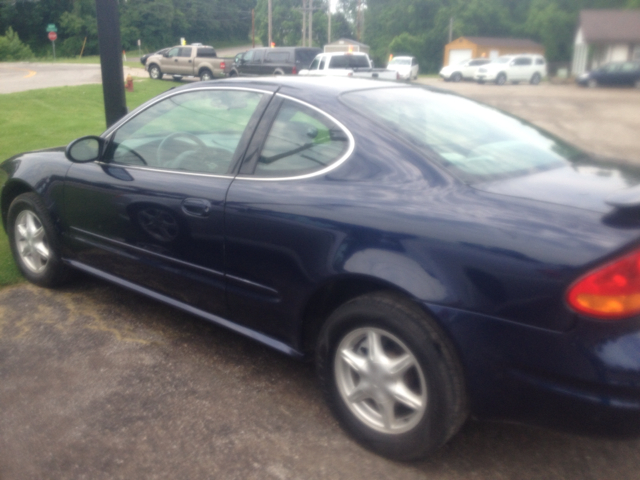 Oldsmobile Alero 2001 photo 1