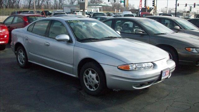 Oldsmobile Alero 2001 photo 3