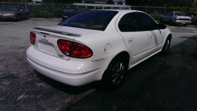 Oldsmobile Alero 2001 photo 3