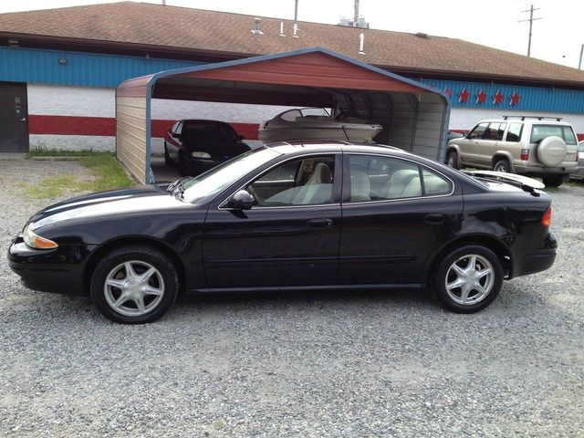 Oldsmobile Alero 2001 photo 2