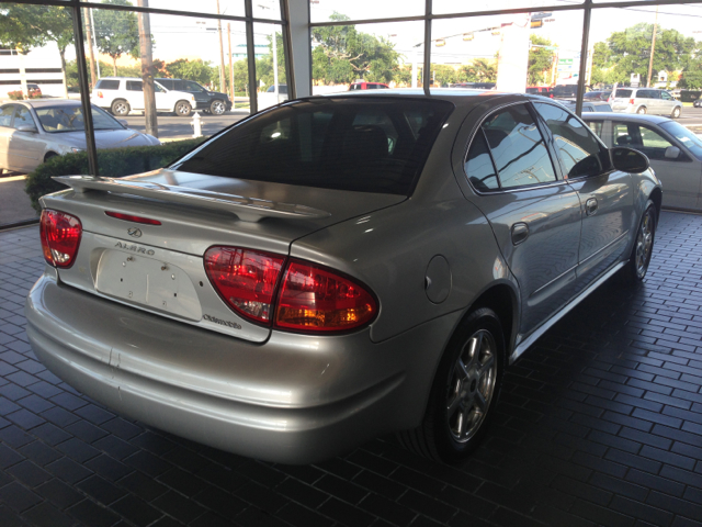 Oldsmobile Alero 4dr Sdn I4 CVT 2.5 S Sedan Sedan