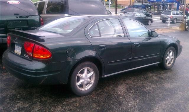 Oldsmobile Alero Unknown Sedan