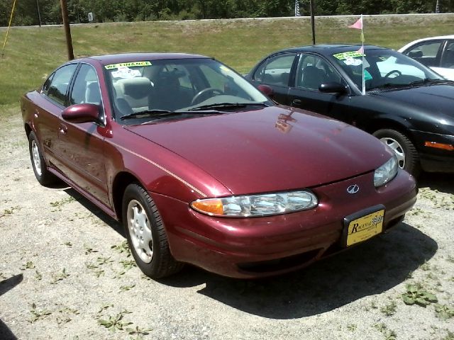 Oldsmobile Alero 2001 photo 8