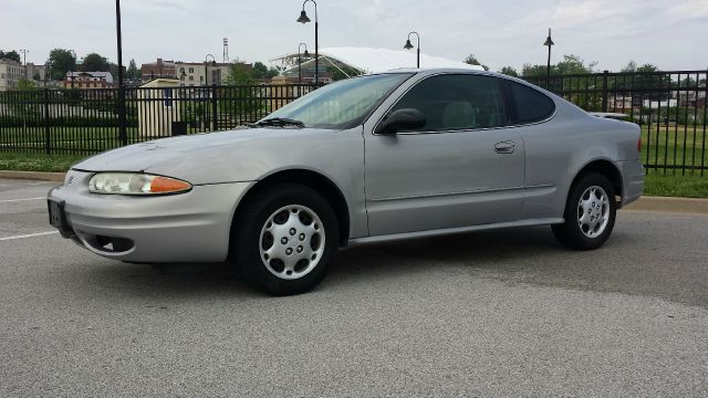 Oldsmobile Alero 2001 photo 4